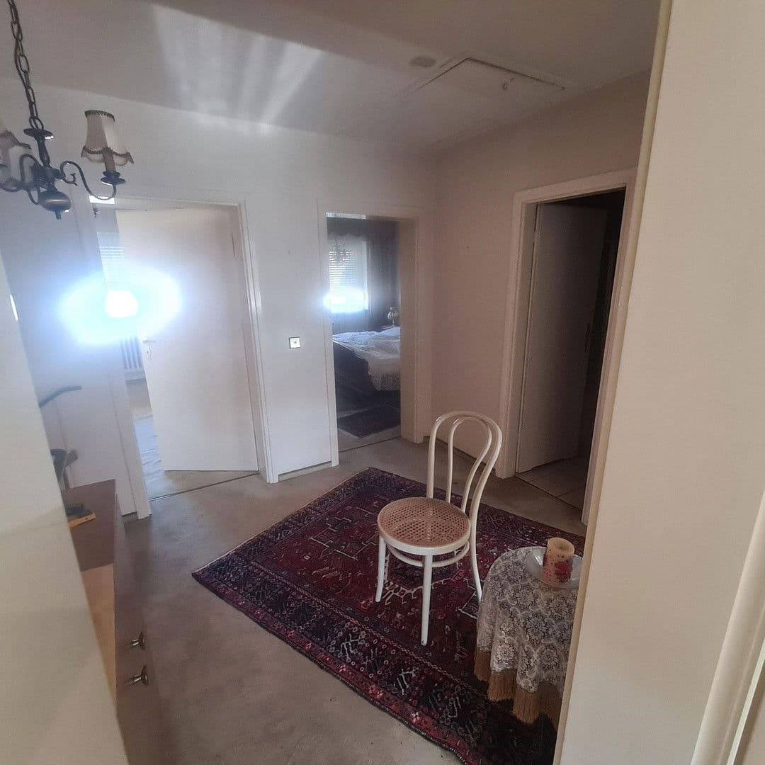 Predaj domu 106 m², pozemek 160 m², Dinkelsbühlerstr.29, Reutlingen, Bádensko-Wurttembersko Predaj domu 106 m², pozemek 160 m², Dinkelsbühlerstr.29, Reutlingen, Bádensko-Wurttembersko