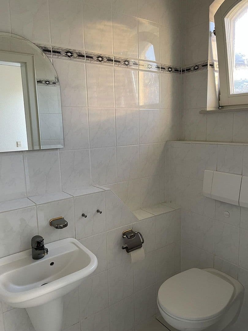 Prenájom bytu 4-izbový 165 m², Wincheringen, Porýnie-Falcko Prenájom bytu 4-izbový 165 m², Wincheringen, Porýnie-Falcko