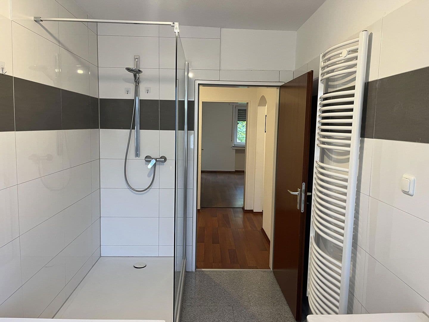 Prenájom bytu 2-izbový 72 m², Buddestraße 14, Essen, Severné Porýnie - Westfálsko Prenájom bytu 2-izbový 72 m², Buddestraße 14, Essen, Severné Porýnie - Westfálsko