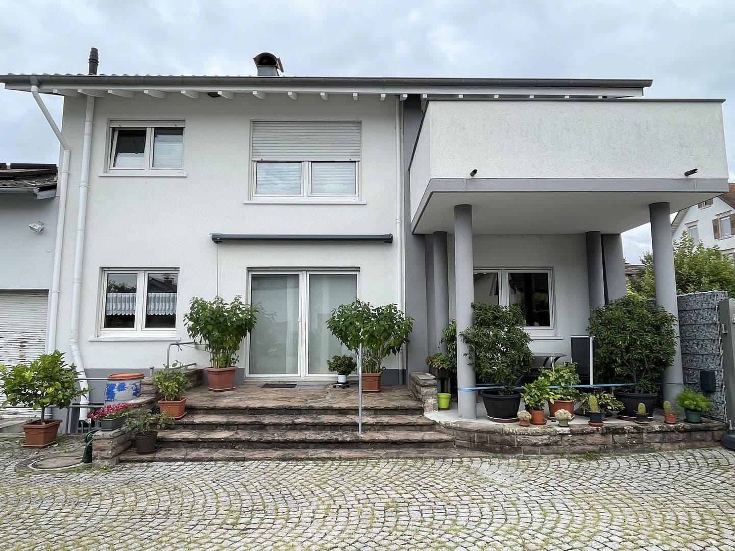 Predaj domu 251 m², pozemek 726 m², Achern, Bádensko-Wurttembersko Predaj domu 251 m², pozemek 726 m², Achern, Bádensko-Wurttembersko