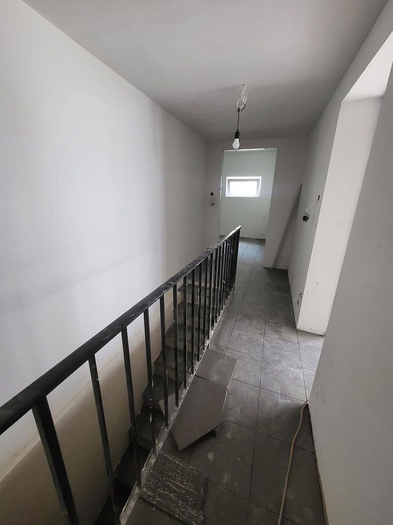 Prenájom nebytového priestoru 400 m², Von Oven Straße 4, Gelsenkirchen, Severné Porýnie - Westfálsko Prenájom nebytového priestoru 400 m², Von Oven Straße 4, Gelsenkirchen, Severné Porýnie - Westfálsko