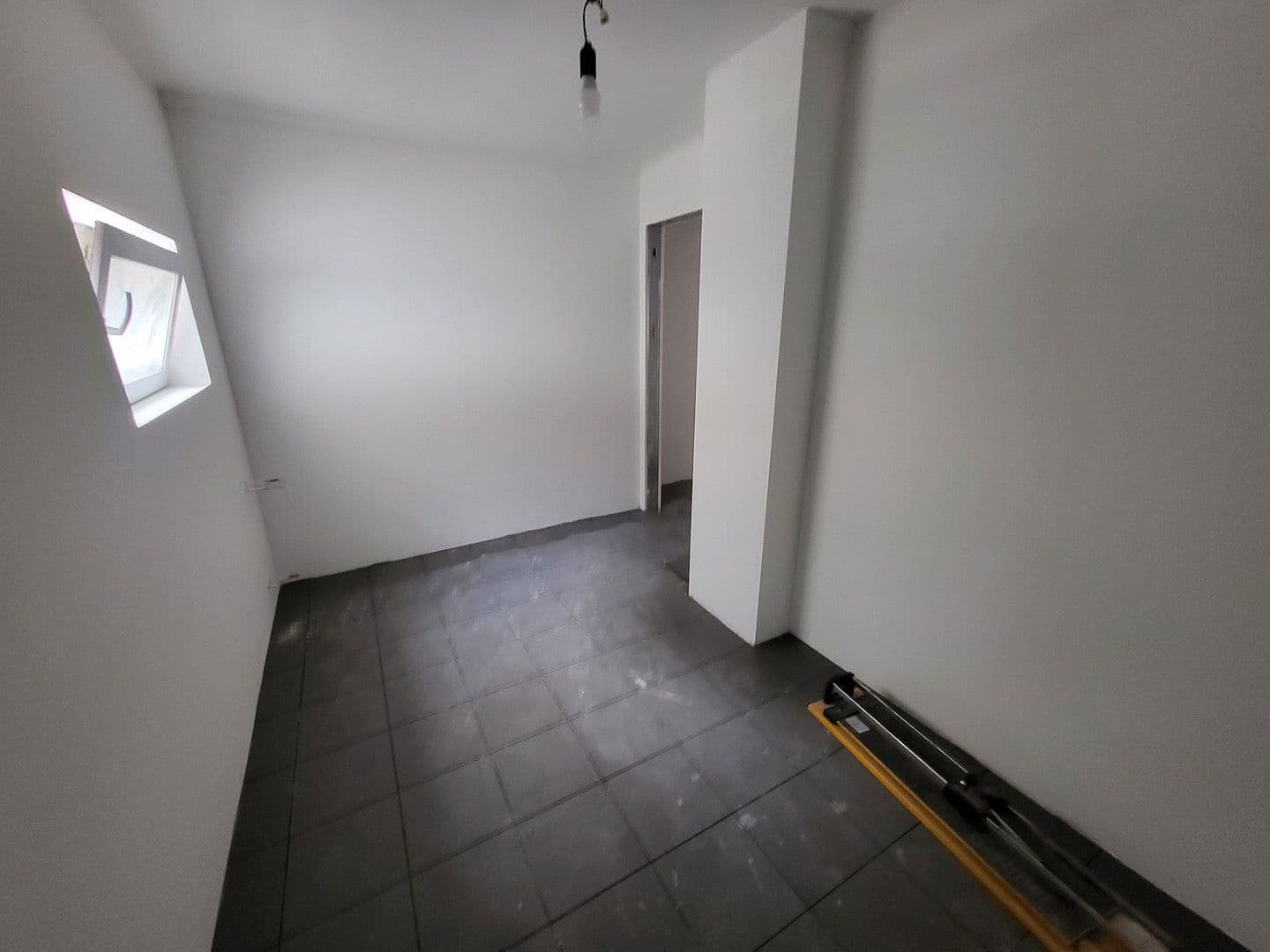 Prenájom nebytového priestoru 400 m², Von Oven Straße 4, Gelsenkirchen, Severné Porýnie - Westfálsko Prenájom nebytového priestoru 400 m², Von Oven Straße 4, Gelsenkirchen, Severné Porýnie - Westfálsko