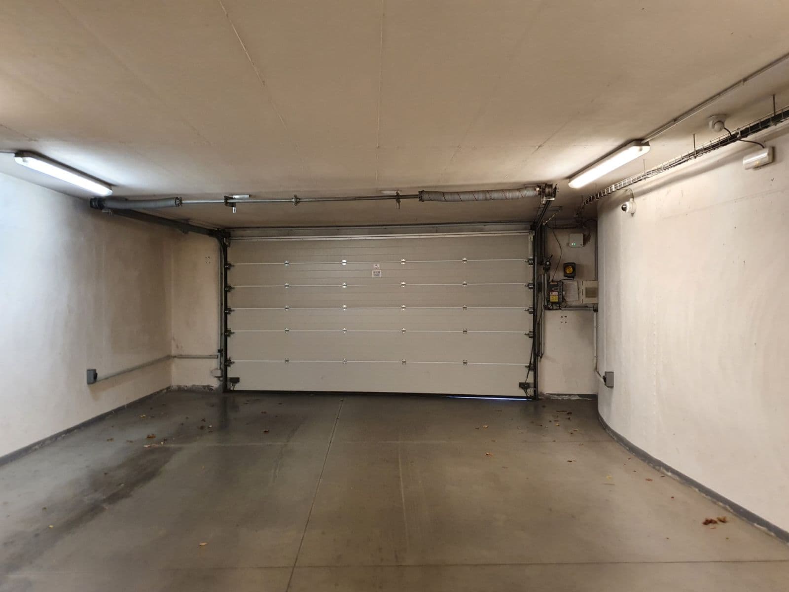 Prenájom garáže 18 m², Skuteckého, Praha, Praha Prenájom garáže 18 m², Skuteckého, Praha, Praha