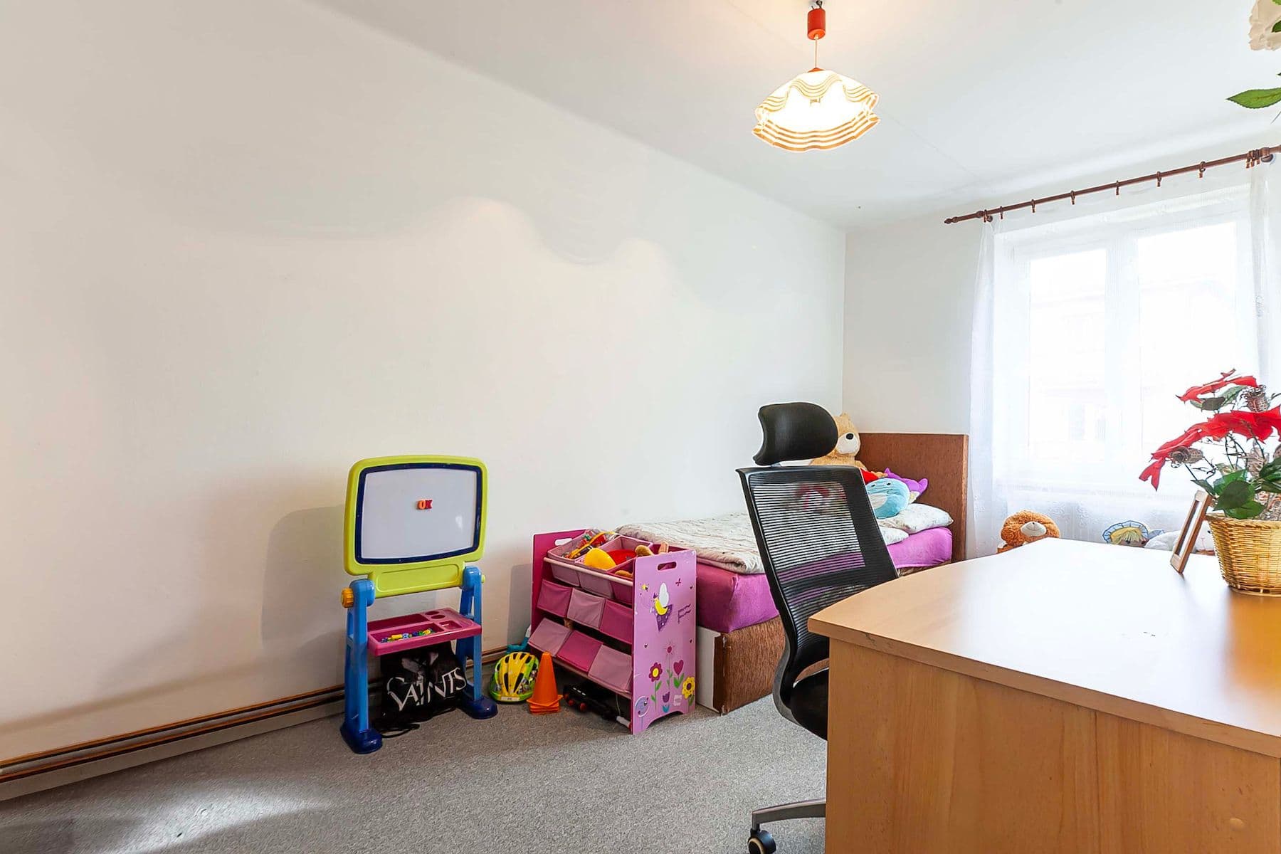 Predaj bytu 3-izbový 70 m², 1. máje, Uhlířské Janovice, Středočeský kraj Predaj bytu 3-izbový 70 m², 1. máje, Uhlířské Janovice, Středočeský kraj