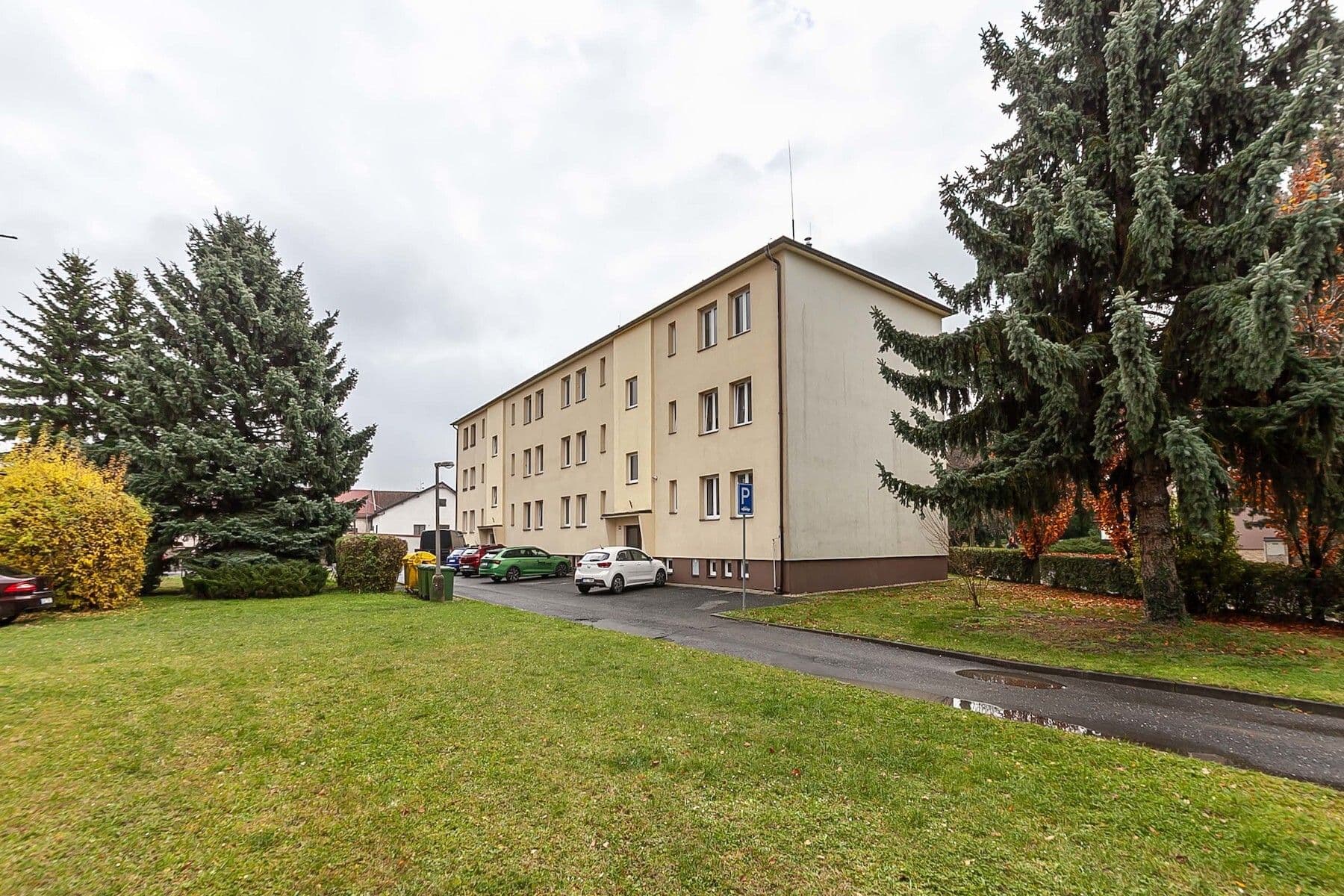 Predaj bytu 3-izbový 70 m², 1. máje, Uhlířské Janovice, Středočeský kraj Predaj bytu 3-izbový 70 m², 1. máje, Uhlířské Janovice, Středočeský kraj