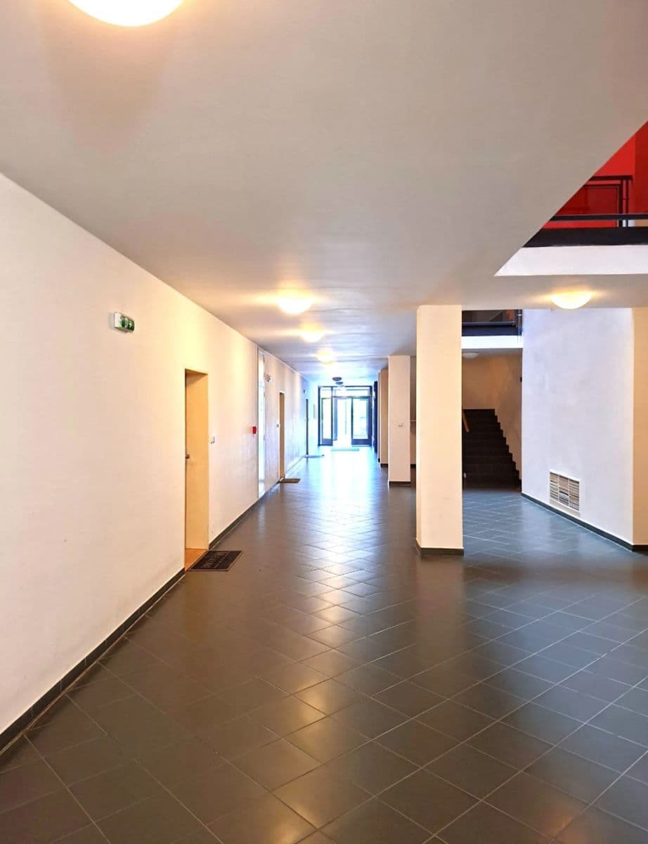 Prenájom bytu 1-izbový 52 m², Voskovcova, Praha, Praha Prenájom bytu 1-izbový 52 m², Voskovcova, Praha, Praha