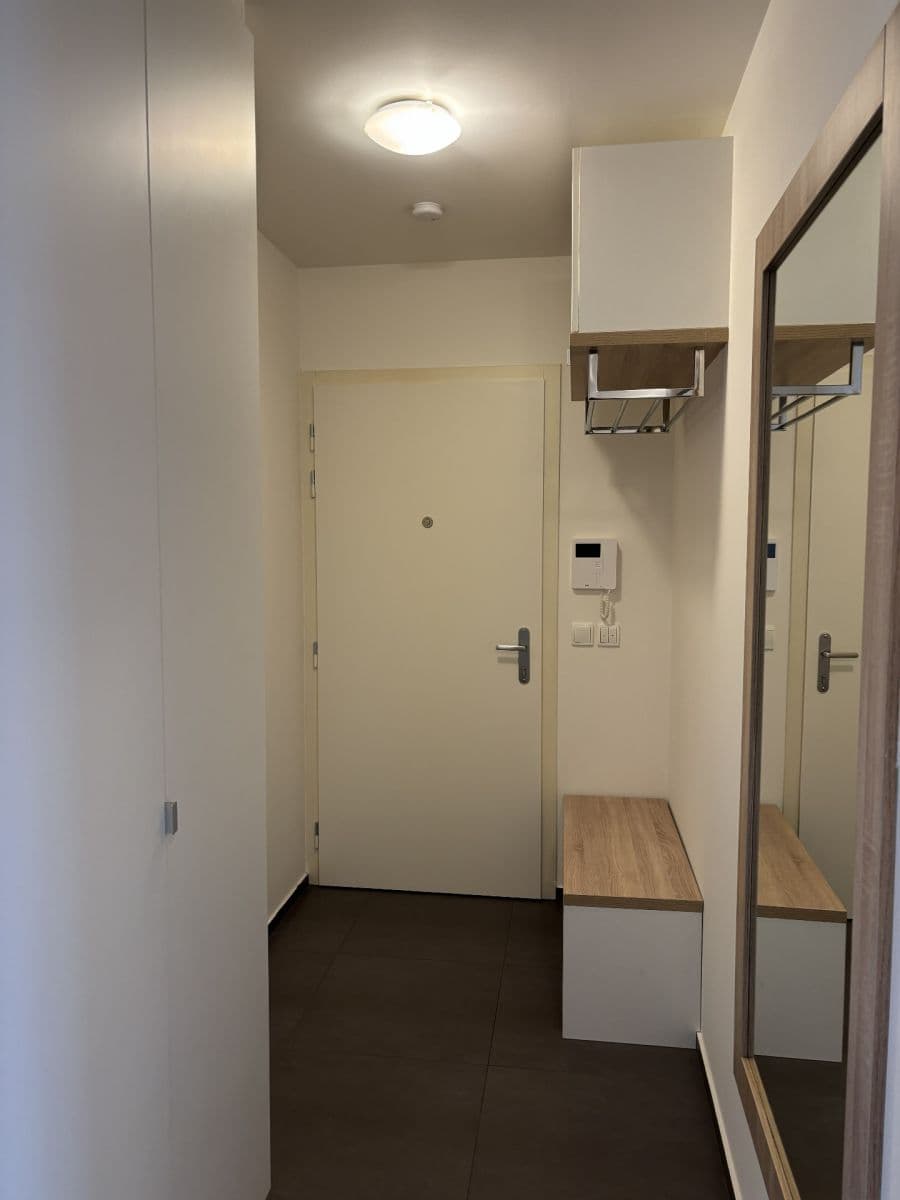 Prenájom bytu 2-izbový 67 m², Čumpelíkova, Praha, Praha Prenájom bytu 2-izbový 67 m², Čumpelíkova, Praha, Praha