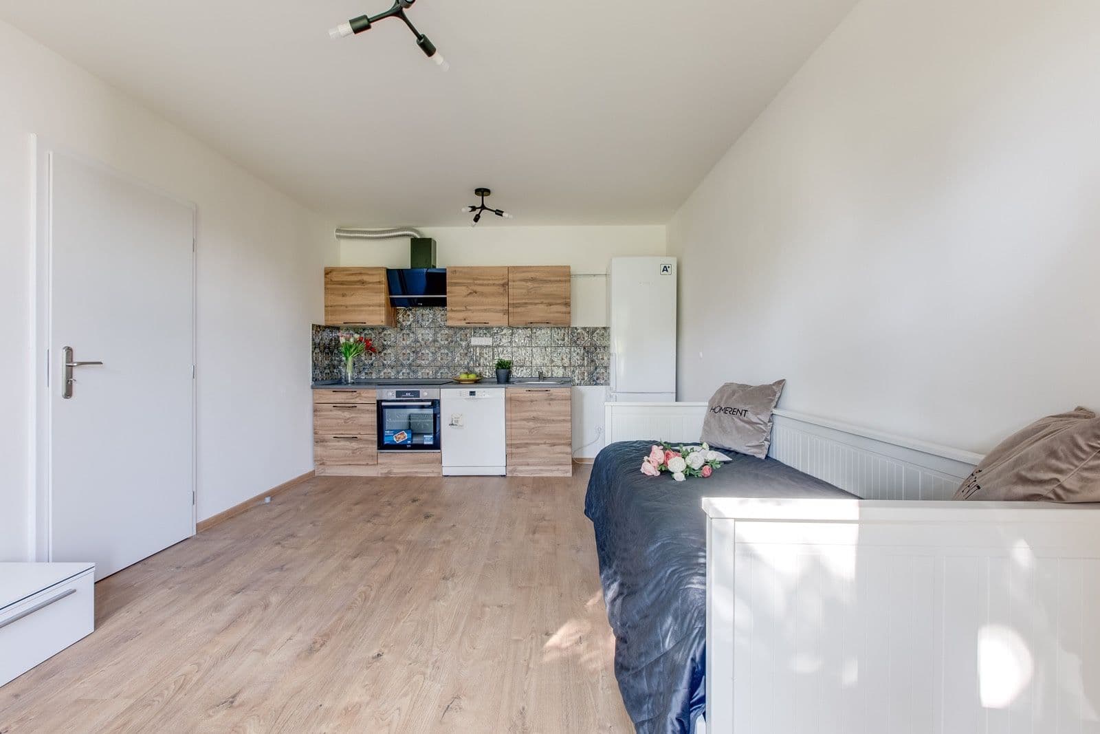 Prenájom bytu 1-izbový 38 m², Bakalářská, Praha, Praha Prenájom bytu 1-izbový 38 m², Bakalářská, Praha, Praha