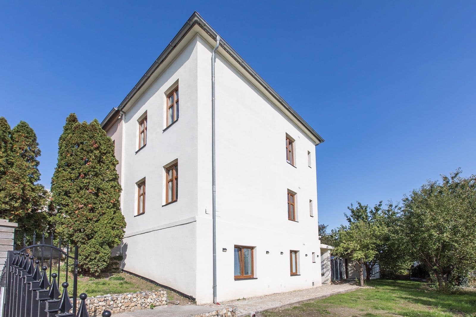 Prenájom bytu 1-izbový 38 m², Bakalářská, Praha, Praha Prenájom bytu 1-izbový 38 m², Bakalářská, Praha, Praha