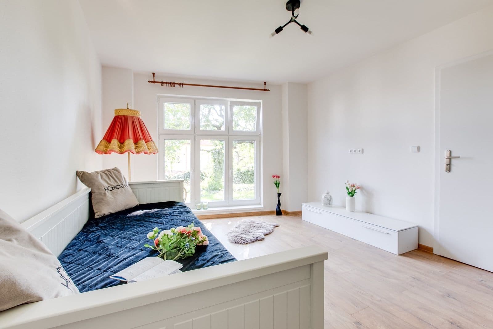 Prenájom bytu 1-izbový 38 m², Bakalářská, Praha, Praha Prenájom bytu 1-izbový 38 m², Bakalářská, Praha, Praha
