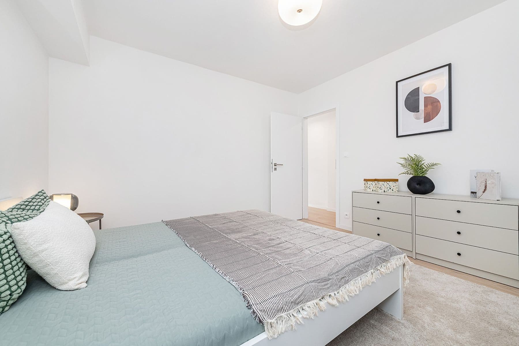 Predaj bytu 4-izbový 80 m², Arabská, Praha, Praha Predaj bytu 4-izbový 80 m², Arabská, Praha, Praha