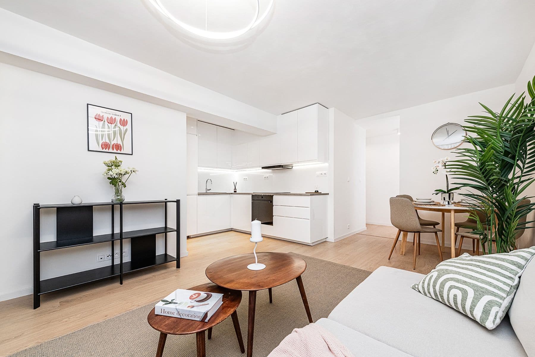 Predaj bytu 4-izbový 80 m², Arabská, Praha, Praha Predaj bytu 4-izbový 80 m², Arabská, Praha, Praha