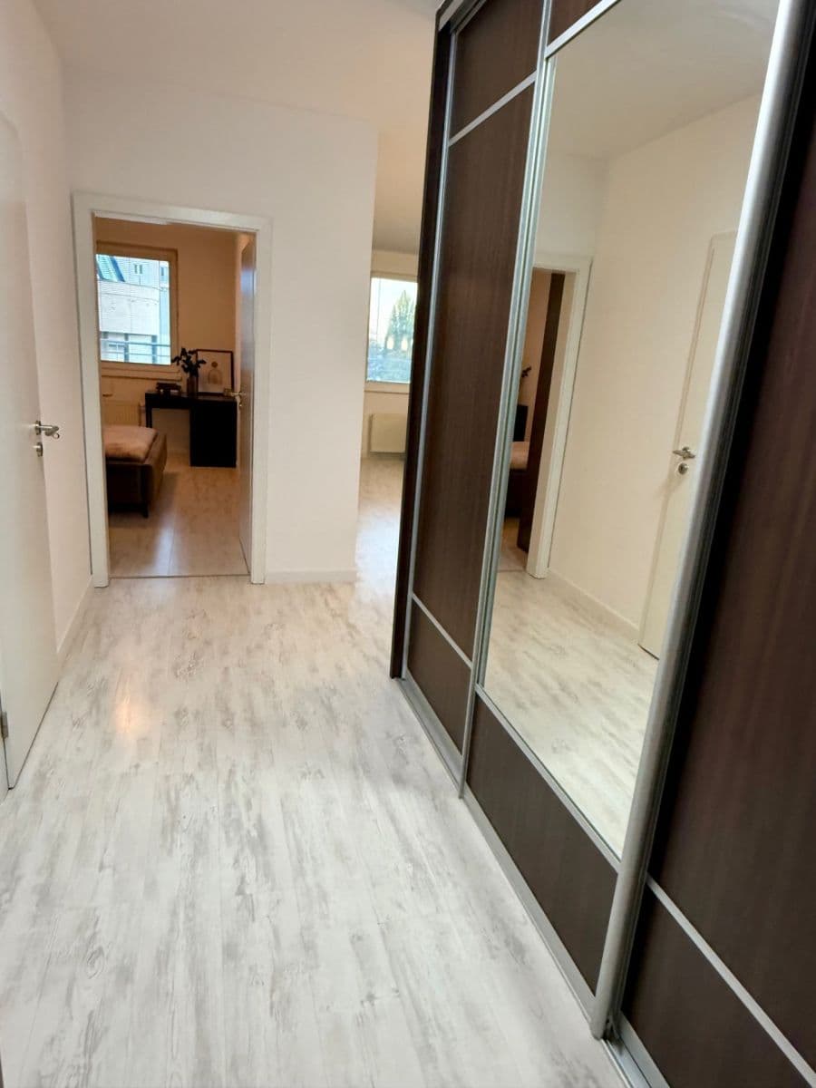 Predaj bytu 2-izbový 73 m², Martinčekova, Ružinov, Bratislavský kraj Predaj bytu 2-izbový 73 m², Martinčekova, Ružinov, Bratislavský kraj