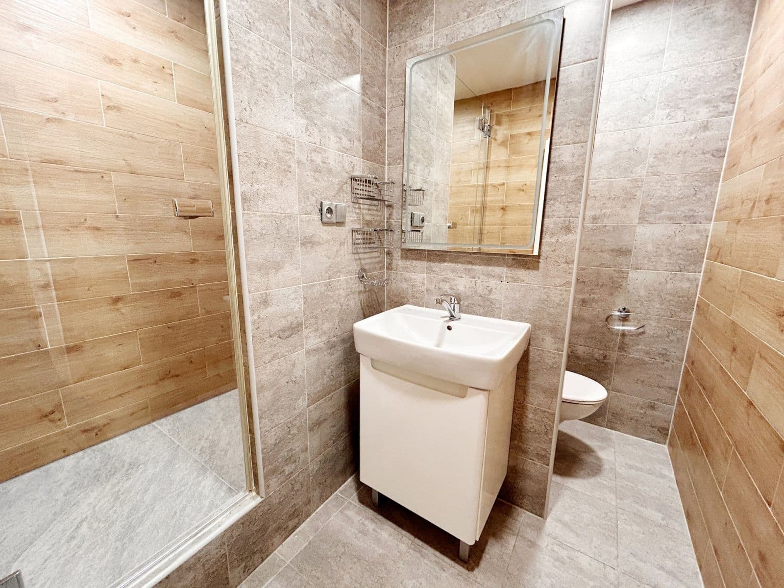 Prenájom bytu 2-izbový 59 m², Střekovská, Praha, Praha Prenájom bytu 2-izbový 59 m², Střekovská, Praha, Praha