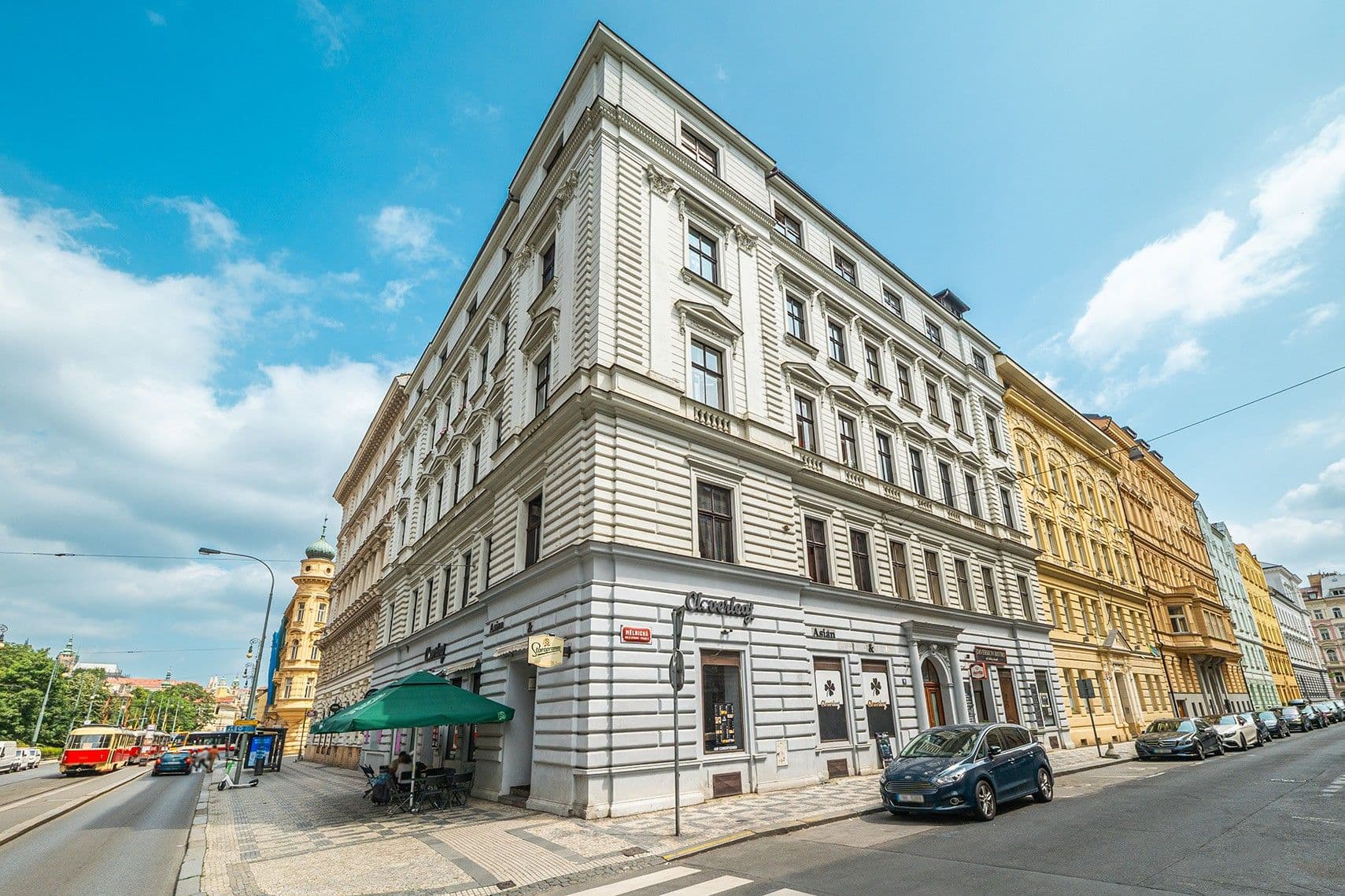 Predaj bytu 3-izbový 139 m², Mělnická, Praha, Praha Predaj bytu 3-izbový 139 m², Mělnická, Praha, Praha