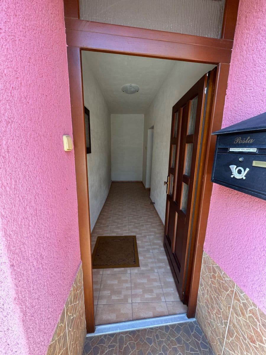 Predaj domu 88 m², pozemek 180 m², Rybářská, Ivančice, Jihomoravský kraj Predaj domu 88 m², pozemek 180 m², Rybářská, Ivančice, Jihomoravský kraj