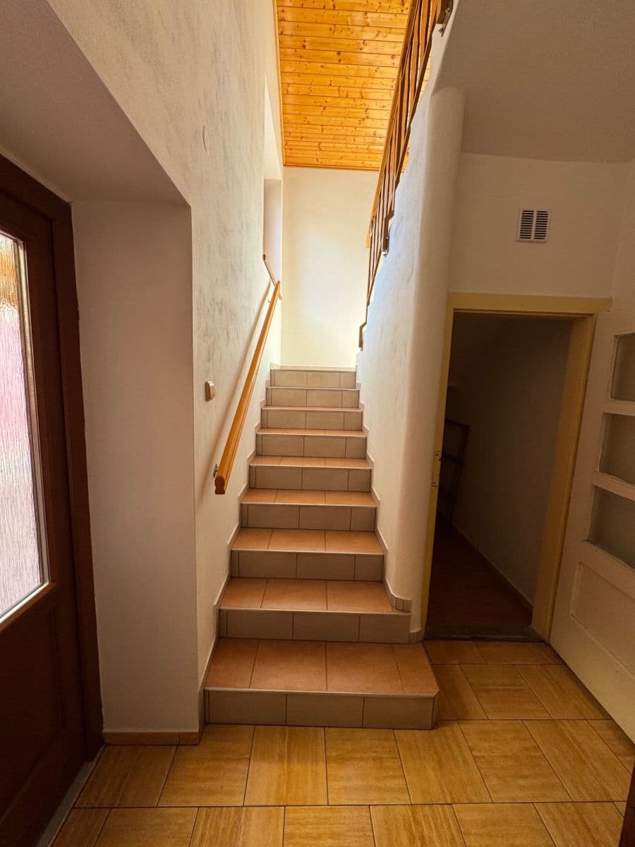 Predaj domu 88 m², pozemek 180 m², Rybářská, Ivančice, Jihomoravský kraj Predaj domu 88 m², pozemek 180 m², Rybářská, Ivančice, Jihomoravský kraj