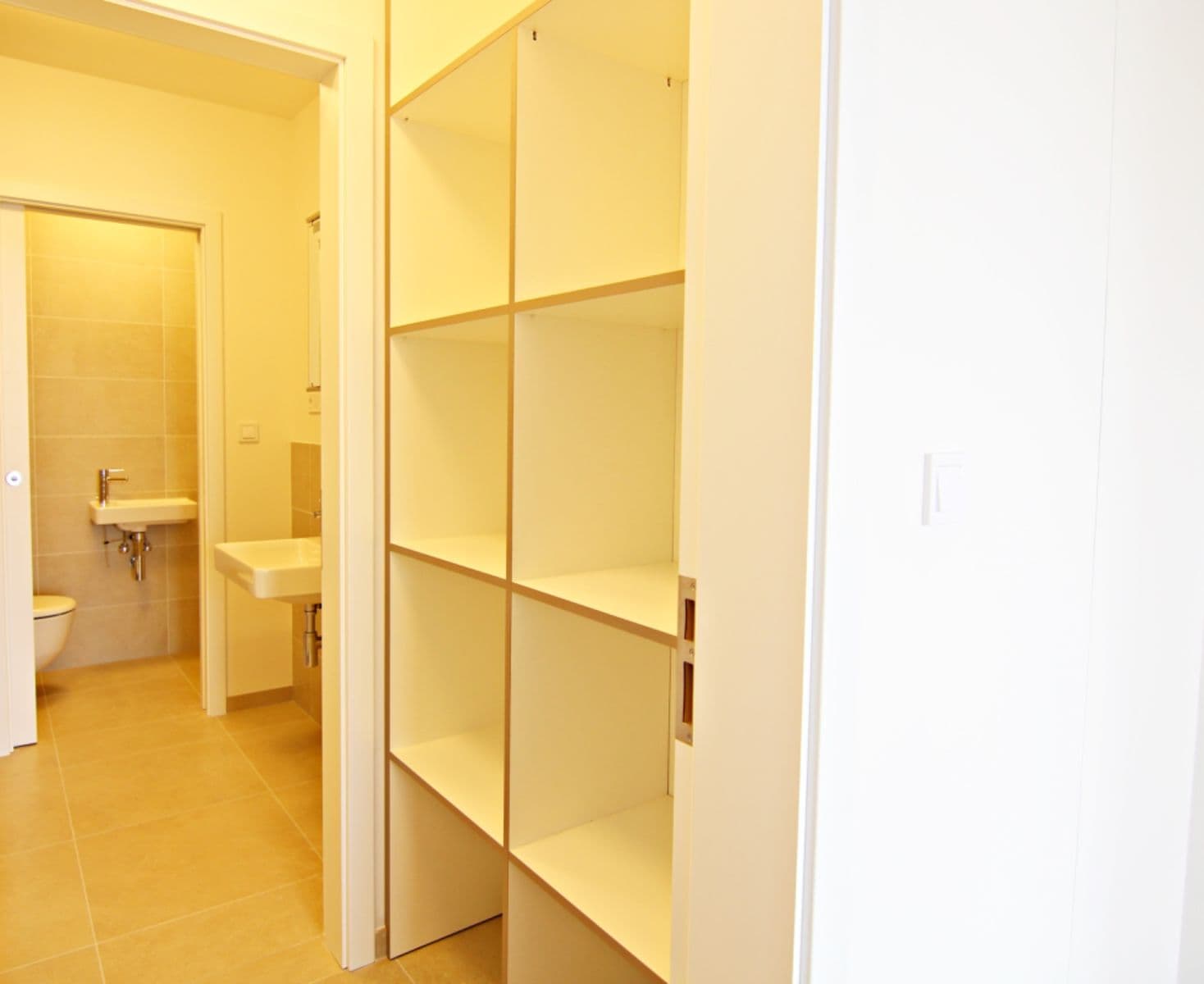 Prenájom bytu 2-izbový 63 m², U Červeného mlýna, Brno, Jihomoravský kraj Prenájom bytu 2-izbový 63 m², U Červeného mlýna, Brno, Jihomoravský kraj