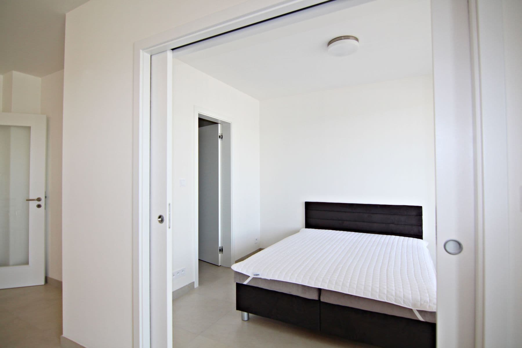 Prenájom bytu 2-izbový 65 m², U Červeného mlýna, Brno, Jihomoravský kraj Prenájom bytu 2-izbový 65 m², U Červeného mlýna, Brno, Jihomoravský kraj