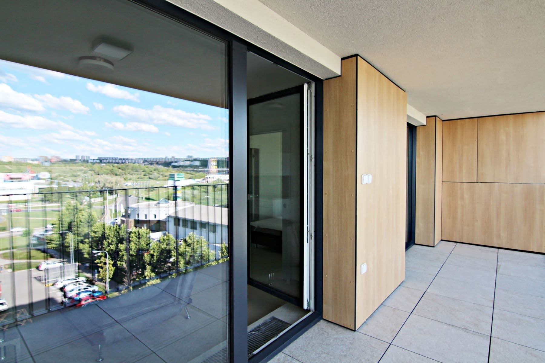 Prenájom bytu 2-izbový 65 m², U Červeného mlýna, Brno, Jihomoravský kraj Prenájom bytu 2-izbový 65 m², U Červeného mlýna, Brno, Jihomoravský kraj