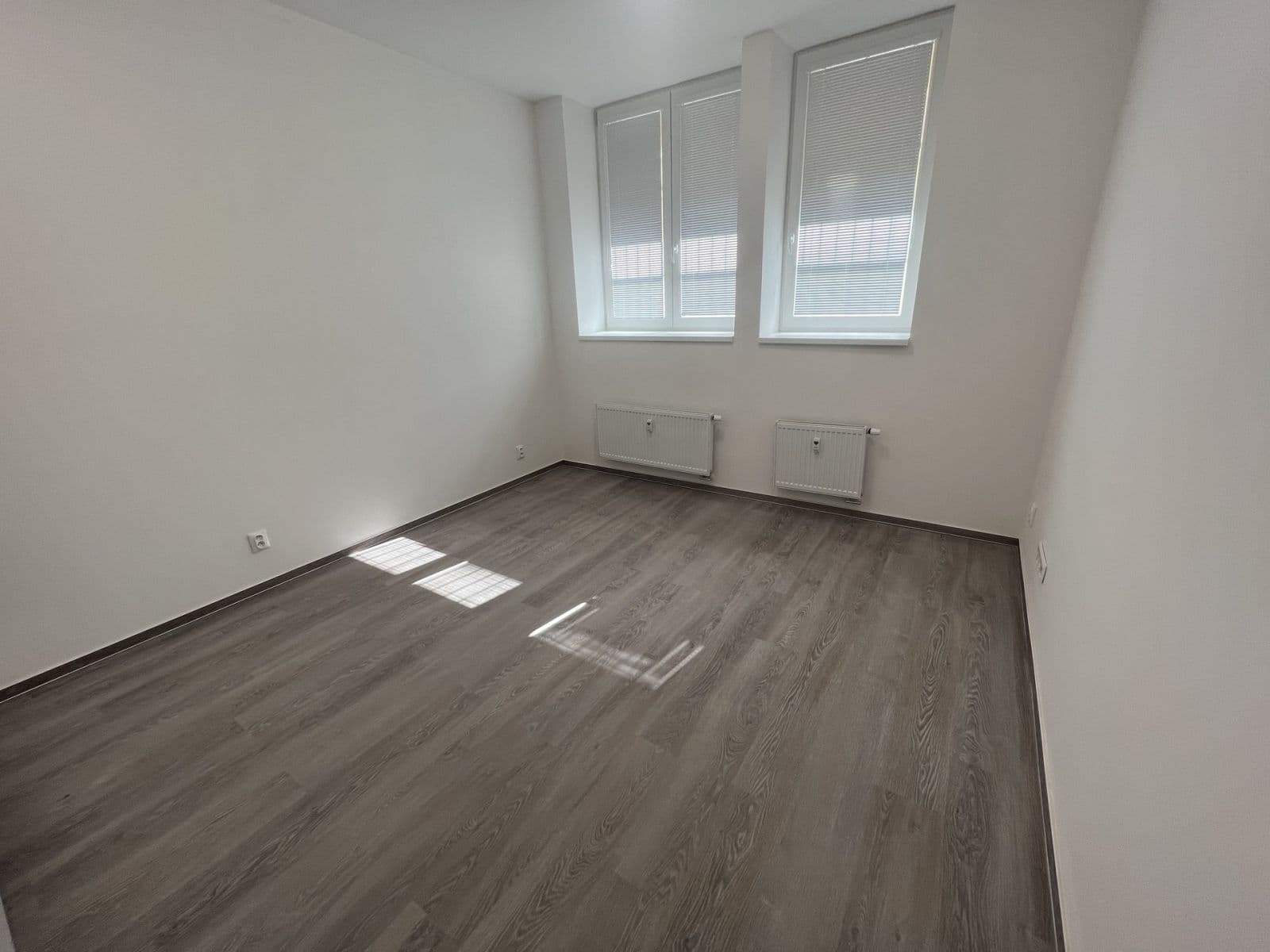 Predaj bytu 1-izbový 32 m², Bratislavská, Brno, Jihomoravský kraj Predaj bytu 1-izbový 32 m², Bratislavská, Brno, Jihomoravský kraj