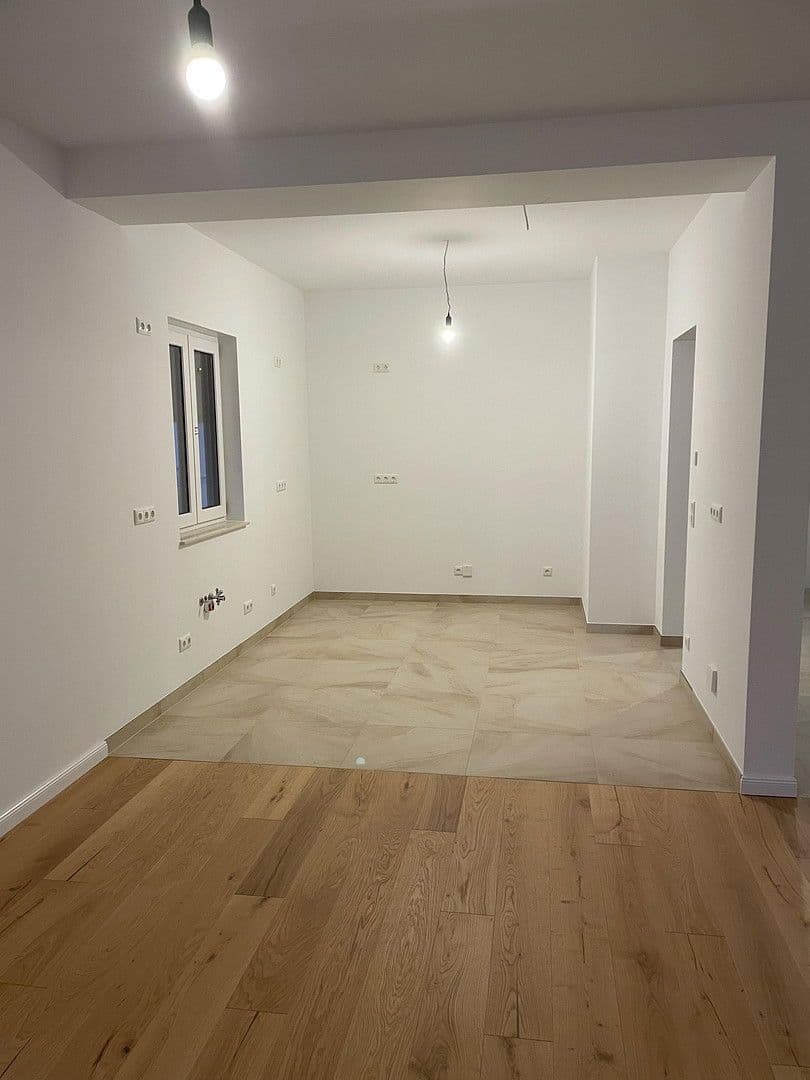 Prenájom domu 130 m², pozemek 300 m², Burgundstraße 22, Ludwigsfelde, Brandenbursko Prenájom domu 130 m², pozemek 300 m², Burgundstraße 22, Ludwigsfelde, Brandenbursko