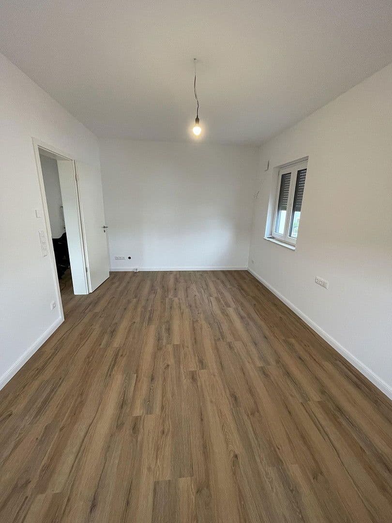 Prenájom domu 130 m², pozemek 300 m², Burgundstraße 22, Ludwigsfelde, Brandenbursko Prenájom domu 130 m², pozemek 300 m², Burgundstraße 22, Ludwigsfelde, Brandenbursko