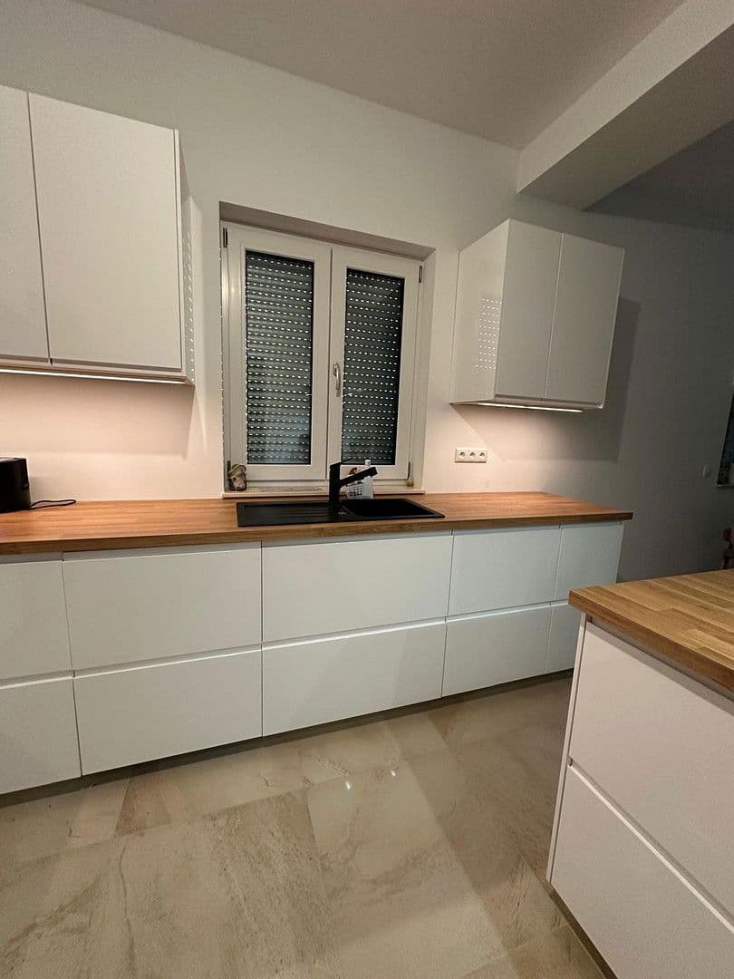 Prenájom domu 130 m², pozemek 300 m², Burgundstraße 22, Ludwigsfelde, Brandenbursko Prenájom domu 130 m², pozemek 300 m², Burgundstraße 22, Ludwigsfelde, Brandenbursko