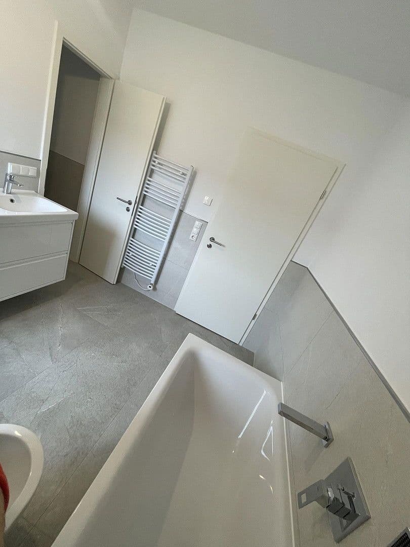 Prenájom domu 130 m², pozemek 300 m², Burgundstraße 22, Ludwigsfelde, Brandenbursko Prenájom domu 130 m², pozemek 300 m², Burgundstraße 22, Ludwigsfelde, Brandenbursko