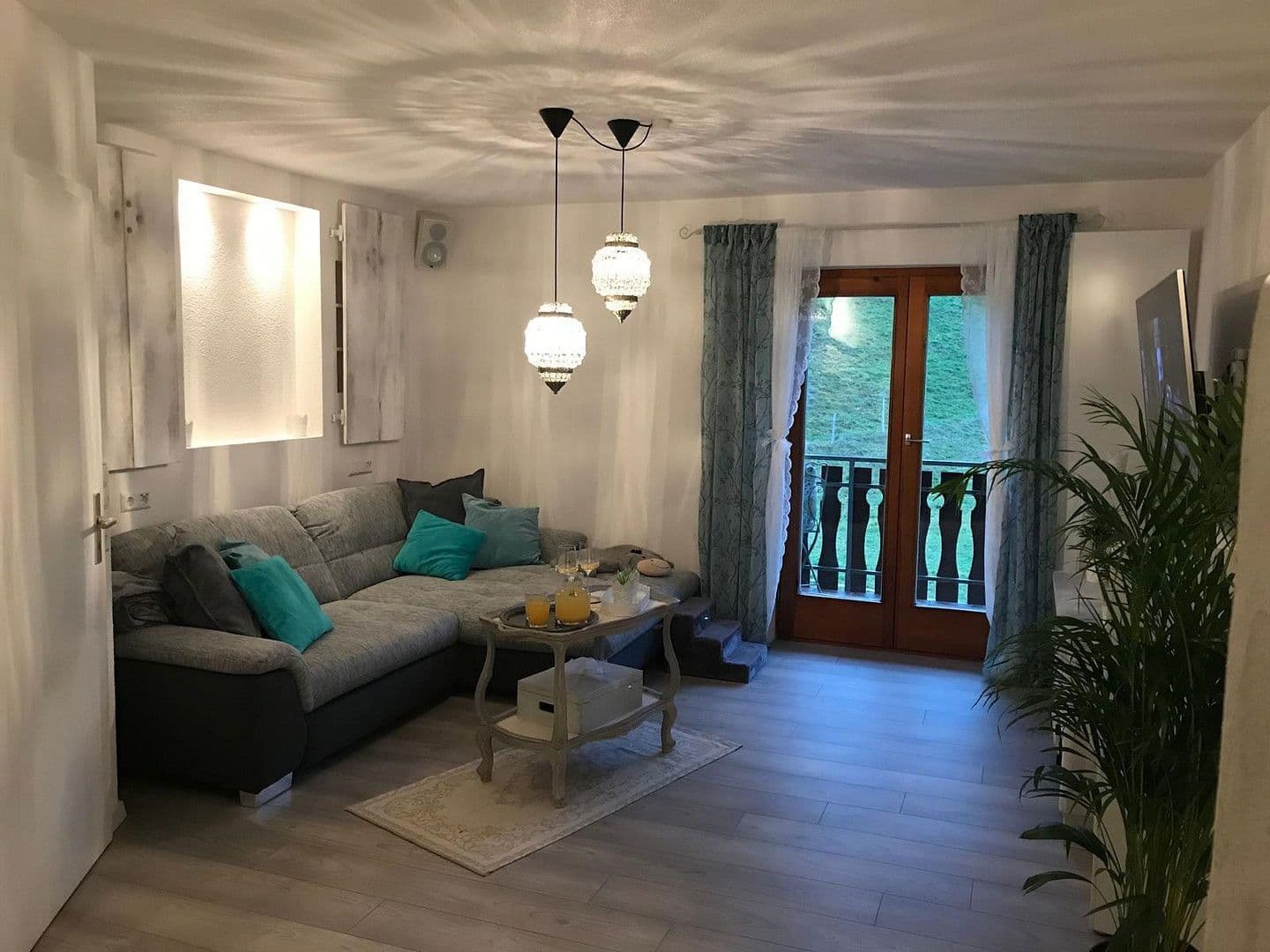 Predaj domu 180 m², pozemek 1.279 m², Malsburg-Marzell, Bádensko-Wurttembersko Predaj domu 180 m², pozemek 1.279 m², Malsburg-Marzell, Bádensko-Wurttembersko