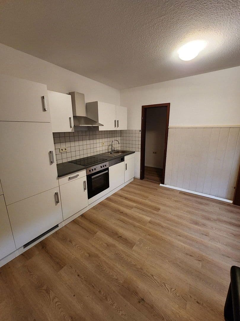 Predaj domu 653 m², pozemek 1.470 m², Bad Liebenzell, Bádensko-Wurttembersko Predaj domu 653 m², pozemek 1.470 m², Bad Liebenzell, Bádensko-Wurttembersko