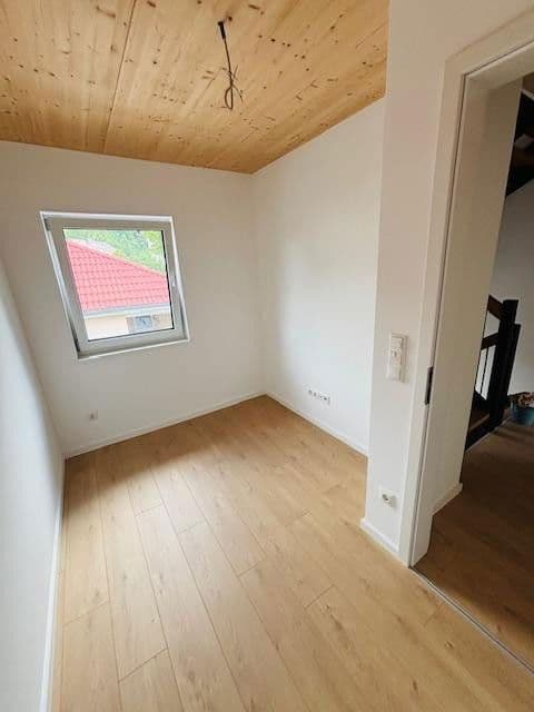 Predaj domu 125 m², pozemek 144 m², Herzogenaurach, Bavorsko Predaj domu 125 m², pozemek 144 m², Herzogenaurach, Bavorsko