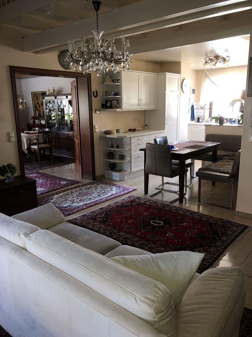 Predaj bytu 5-izbový 160 m², Rottenburg am Neckar, Bádensko-Wurttembersko Predaj bytu 5-izbový 160 m², Rottenburg am Neckar, Bádensko-Wurttembersko