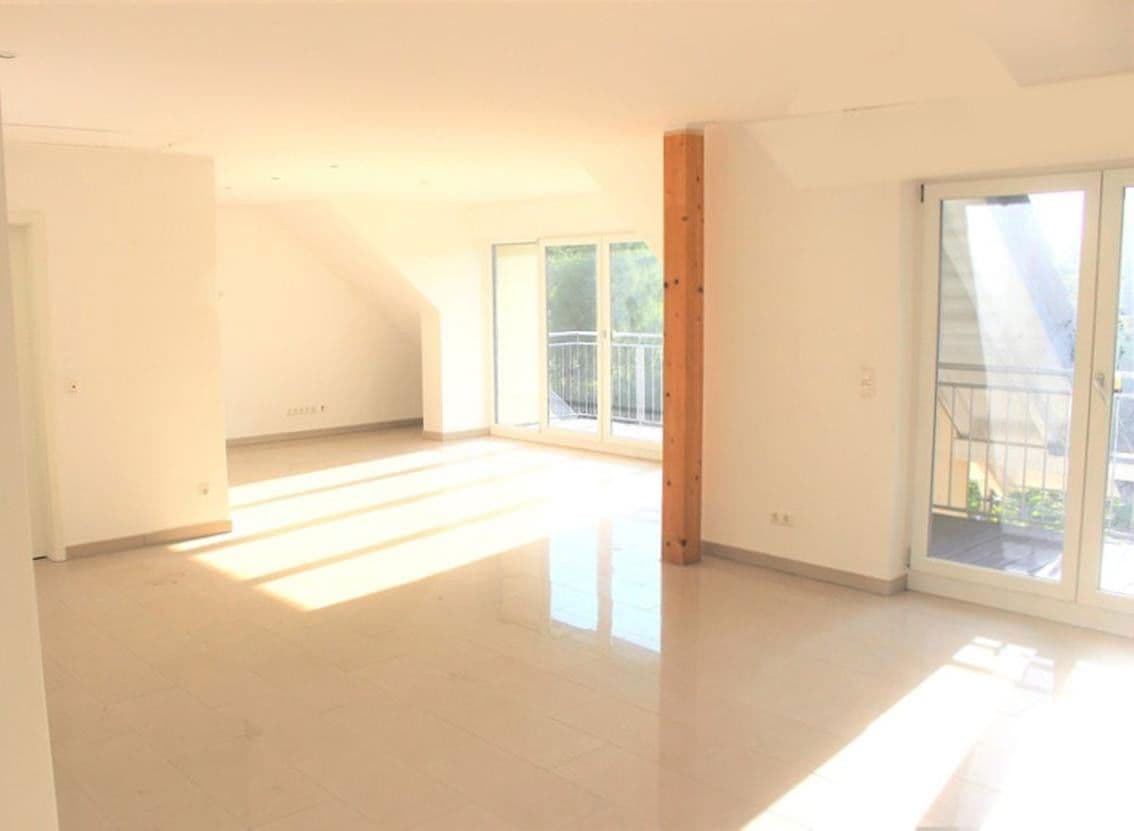 Prenájom bytu 3-izbový 126 m², Haibach, Bavorsko Prenájom bytu 3-izbový 126 m², Haibach, Bavorsko