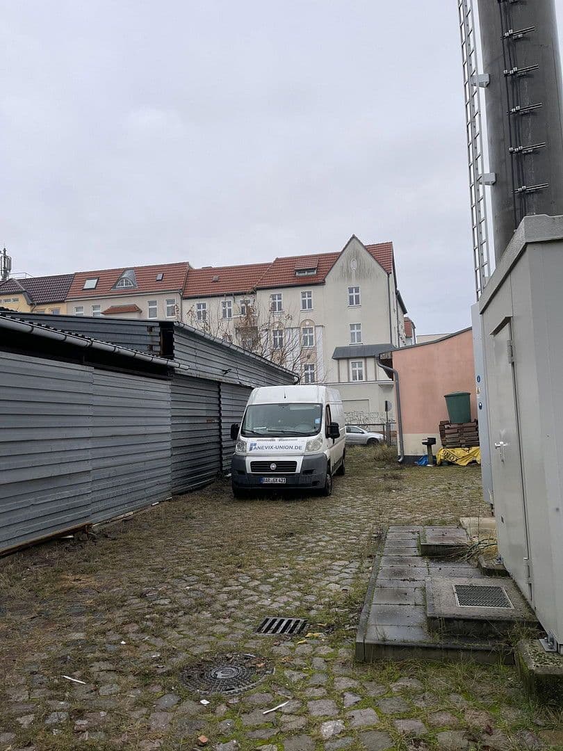 Prenájom nebytového priestoru 1.450 m², Eberswalde, Brandenbursko Prenájom nebytového priestoru 1.450 m², Eberswalde, Brandenbursko