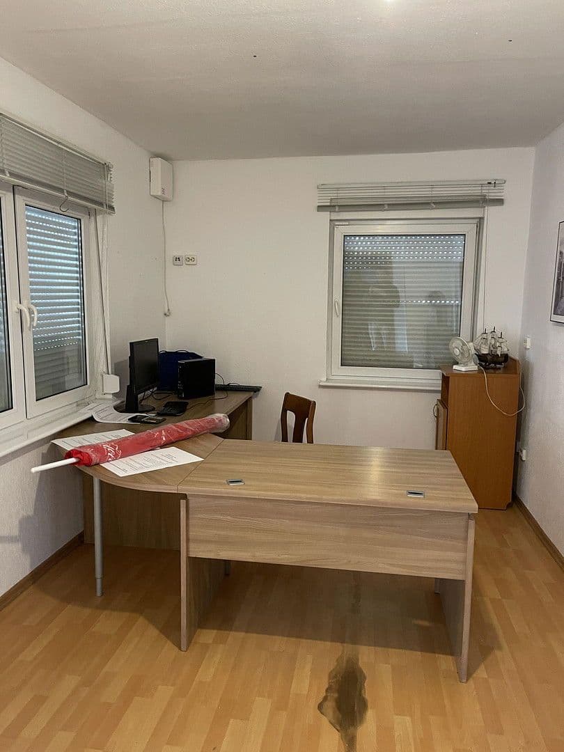 Prenájom nebytového priestoru 1.450 m², Eberswalde, Brandenbursko Prenájom nebytového priestoru 1.450 m², Eberswalde, Brandenbursko