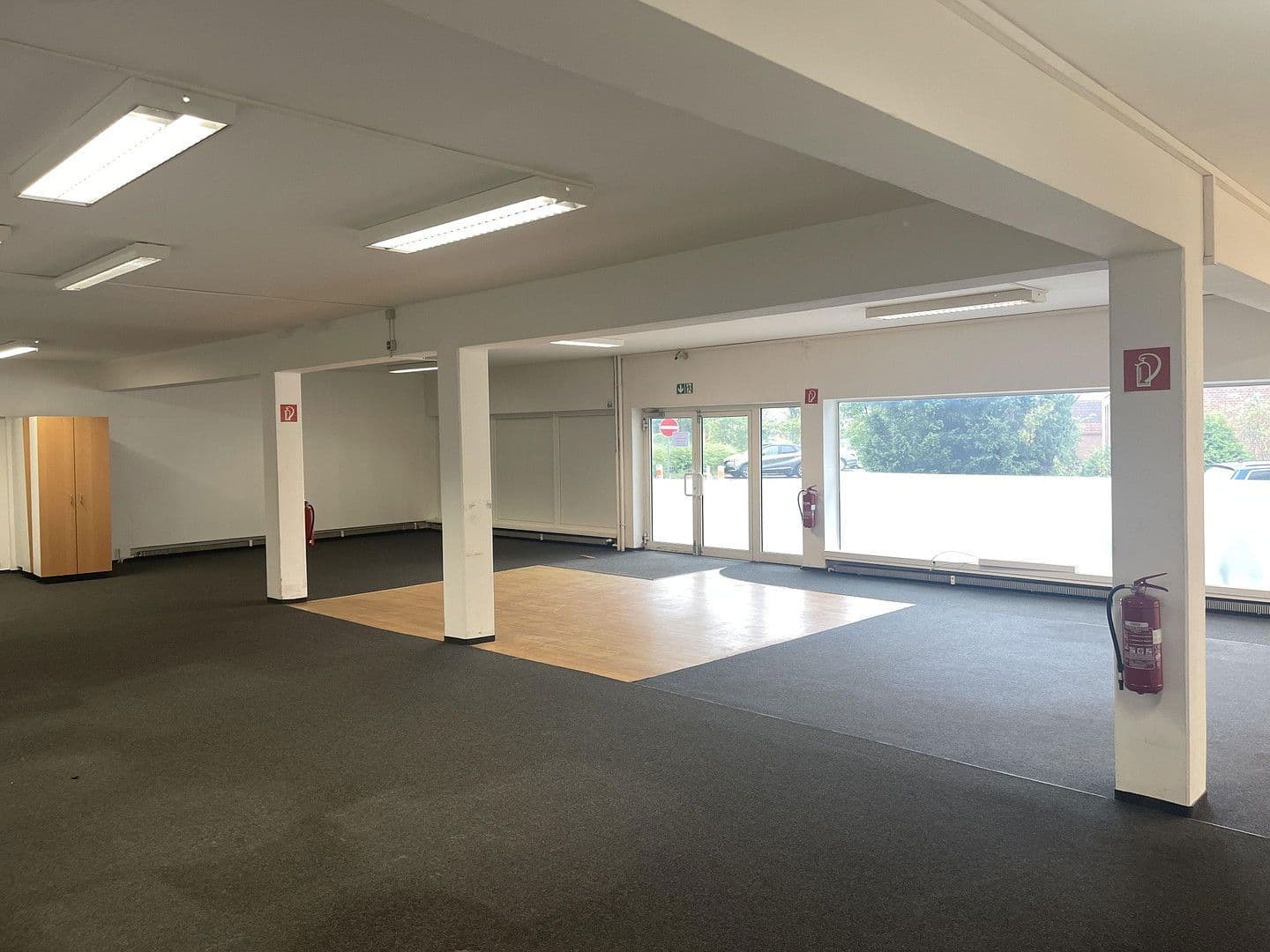 Prenájom nebytového priestoru 2.000 m², Engelsbyer Str. 65, Flensburg, Šlezvicko-Holštajnsko Prenájom nebytového priestoru 2.000 m², Engelsbyer Str. 65, Flensburg, Šlezvicko-Holštajnsko