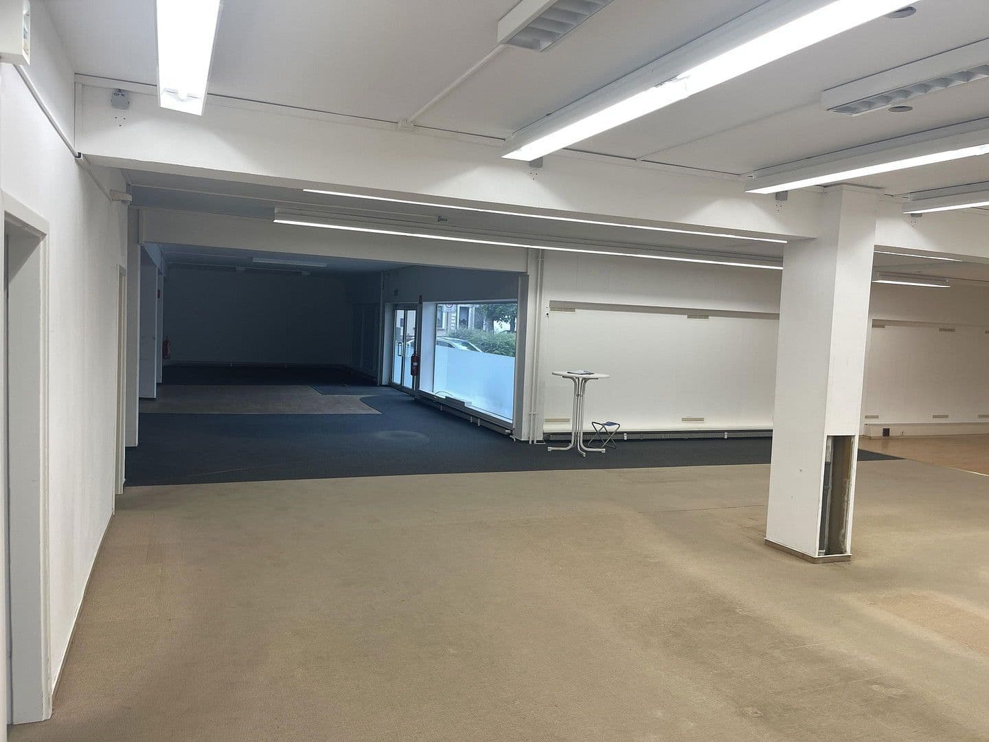 Prenájom nebytového priestoru 2.000 m², Engelsbyer Str. 65, Flensburg, Šlezvicko-Holštajnsko Prenájom nebytového priestoru 2.000 m², Engelsbyer Str. 65, Flensburg, Šlezvicko-Holštajnsko