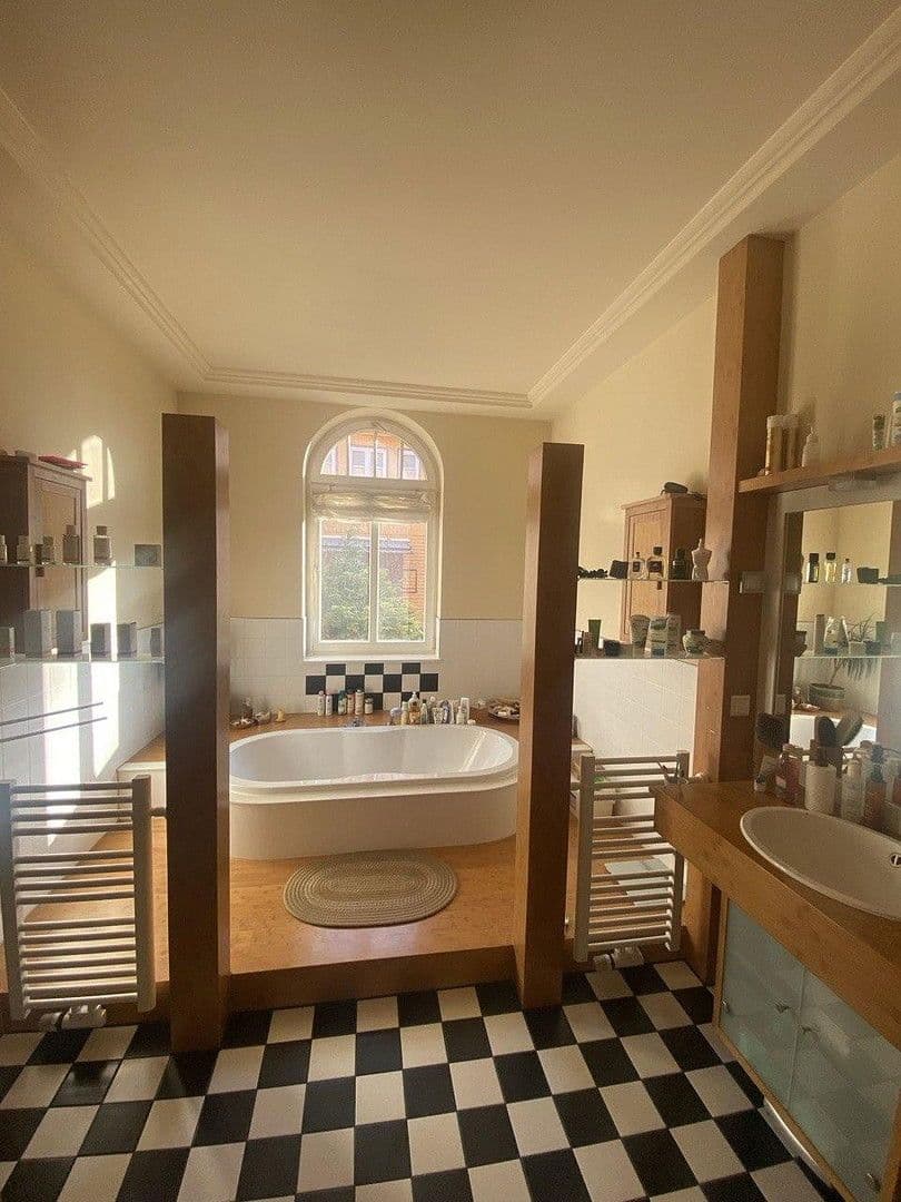 Predaj domu 323 m², pozemek 3.197 m², Rudolf Breitscheid Straße 27, Coswig (Anhalt), Sasko-Anhaltsko Predaj domu 323 m², pozemek 3.197 m², Rudolf Breitscheid Straße 27, Coswig (Anhalt), Sasko-Anhaltsko