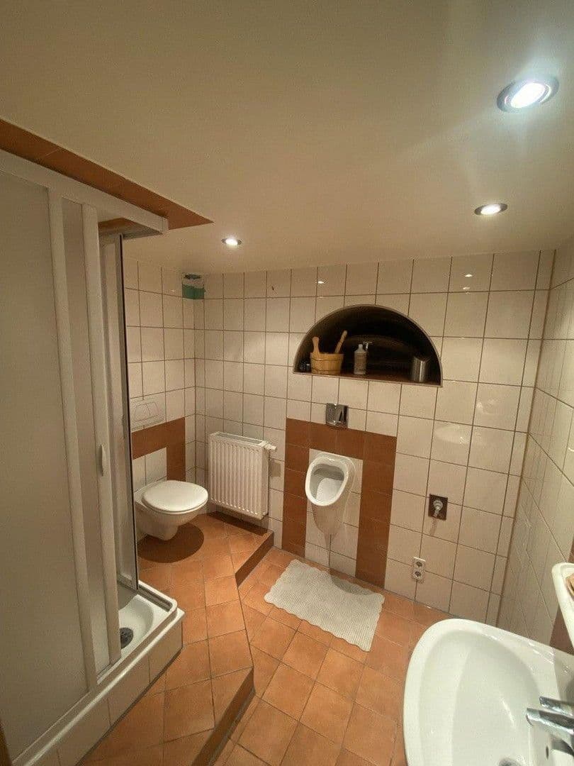 Predaj domu 323 m², pozemek 3.197 m², Rudolf Breitscheid Straße 27, Coswig (Anhalt), Sasko-Anhaltsko Predaj domu 323 m², pozemek 3.197 m², Rudolf Breitscheid Straße 27, Coswig (Anhalt), Sasko-Anhaltsko