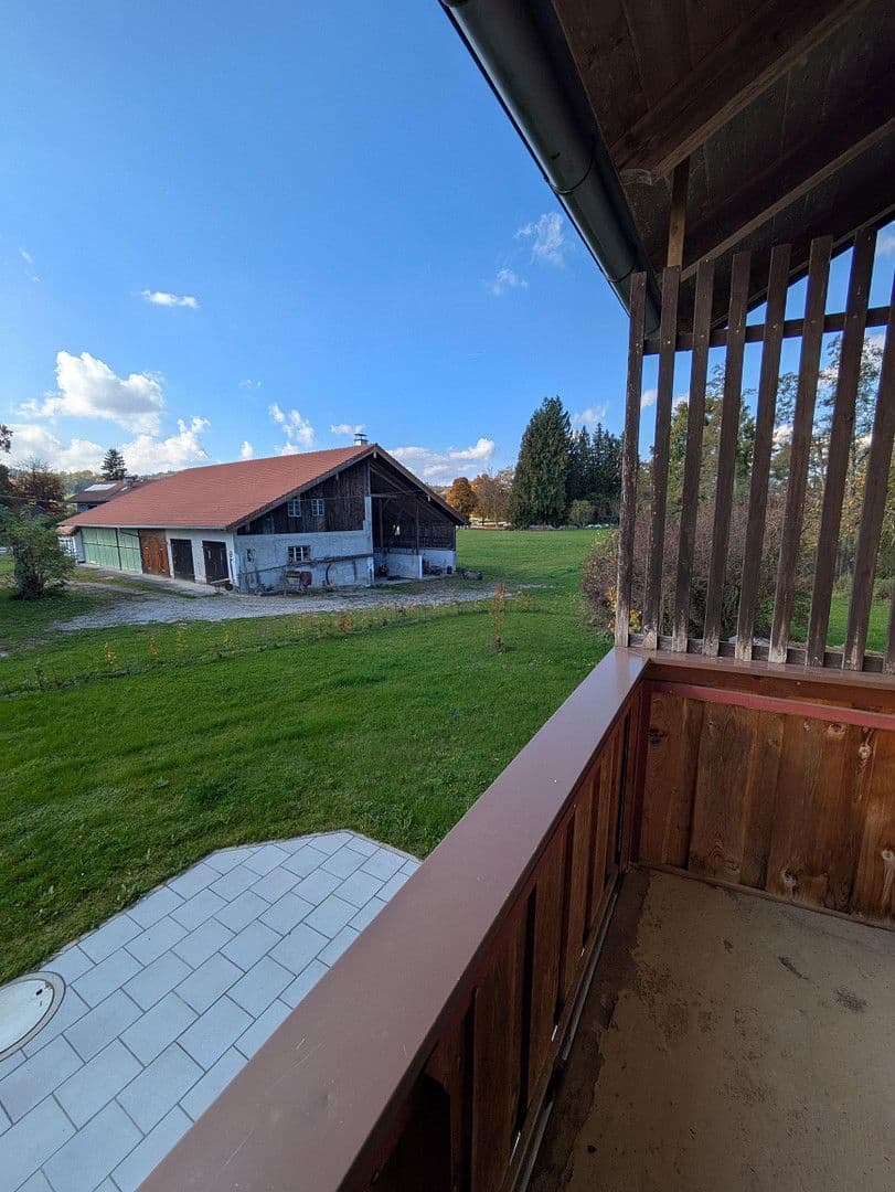 Prenájom bytu 4-izbový 98 m², Kirchanschöring, Bavorsko Prenájom bytu 4-izbový 98 m², Kirchanschöring, Bavorsko