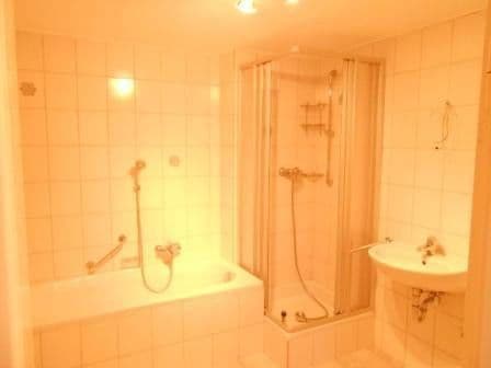 Prenájom bytu 4-izbový 98 m², Kirchanschöring, Bavorsko Prenájom bytu 4-izbový 98 m², Kirchanschöring, Bavorsko