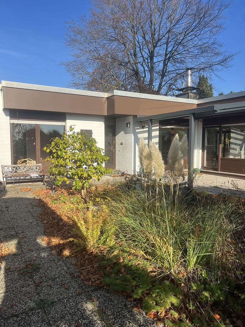 Predaj domu 118 m², pozemek 417 m², Erbenhäuschen 43a, Solingen, Severné Porýnie - Westfálsko Predaj domu 118 m², pozemek 417 m², Erbenhäuschen 43a, Solingen, Severné Porýnie - Westfálsko