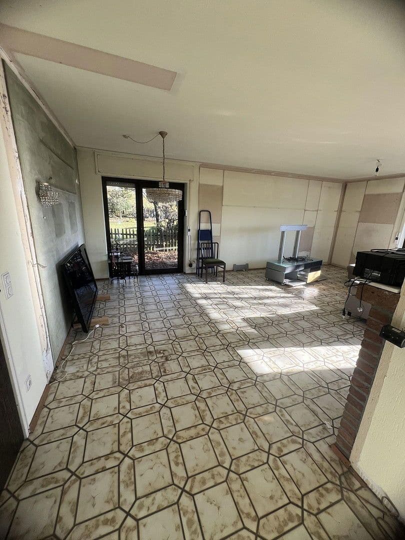 Predaj domu 118 m², pozemek 417 m², Erbenhäuschen 43a, Solingen, Severné Porýnie - Westfálsko Predaj domu 118 m², pozemek 417 m², Erbenhäuschen 43a, Solingen, Severné Porýnie - Westfálsko