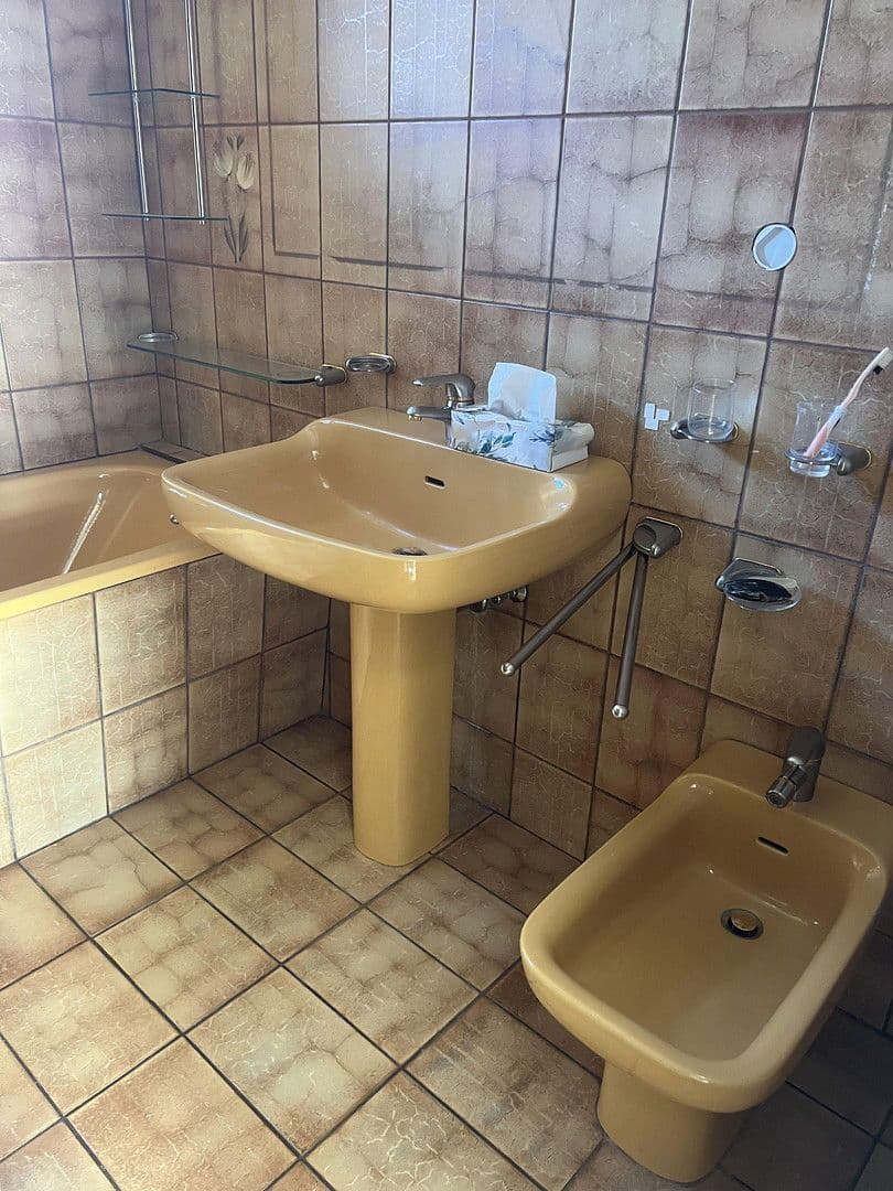 Predaj domu 118 m², pozemek 417 m², Erbenhäuschen 43a, Solingen, Severné Porýnie - Westfálsko Predaj domu 118 m², pozemek 417 m², Erbenhäuschen 43a, Solingen, Severné Porýnie - Westfálsko