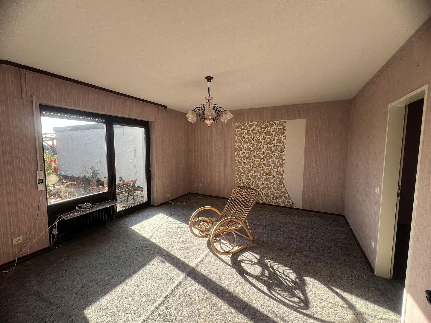 Predaj domu 118 m², pozemek 417 m², Erbenhäuschen 43a, Solingen, Severné Porýnie - Westfálsko Predaj domu 118 m², pozemek 417 m², Erbenhäuschen 43a, Solingen, Severné Porýnie - Westfálsko