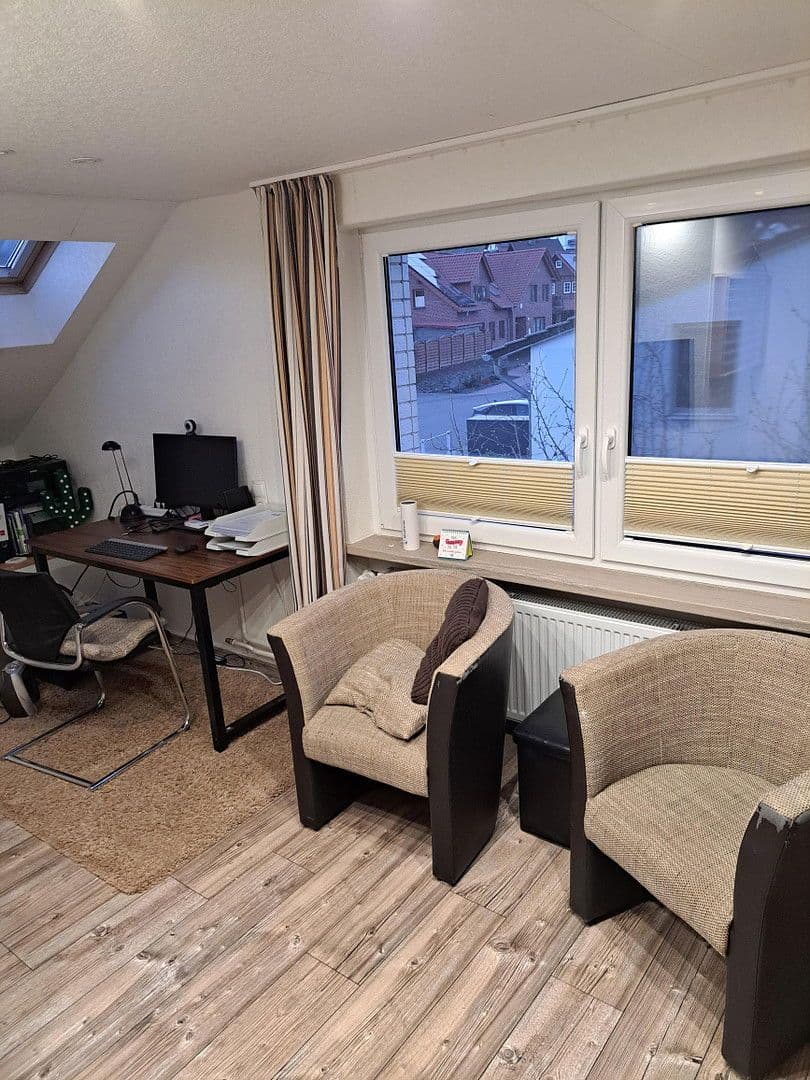 Predaj domu 147 m², pozemek 843 m², Adelebsen, Dolné Sasko Predaj domu 147 m², pozemek 843 m², Adelebsen, Dolné Sasko