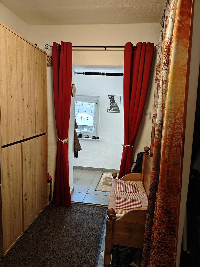 Predaj domu 147 m², pozemek 843 m², Adelebsen, Dolné Sasko Predaj domu 147 m², pozemek 843 m², Adelebsen, Dolné Sasko