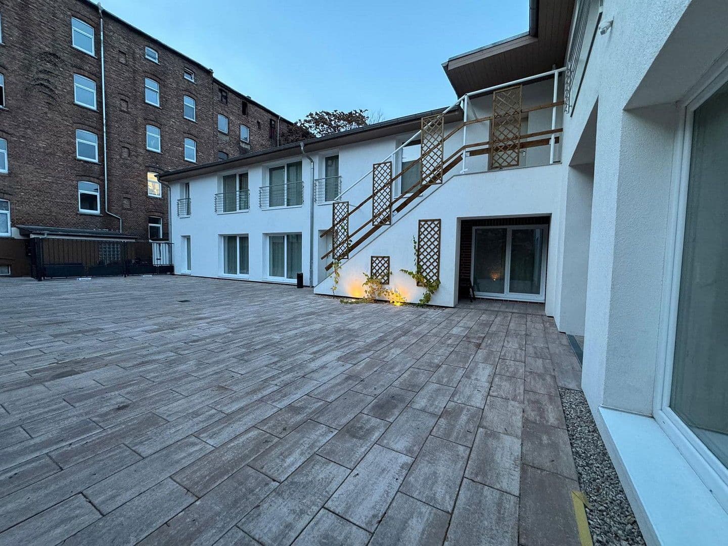 Predaj domu 1.560 m², pozemek 1.070 m², Halle, Sasko-Anhaltsko Predaj domu 1.560 m², pozemek 1.070 m², Halle, Sasko-Anhaltsko