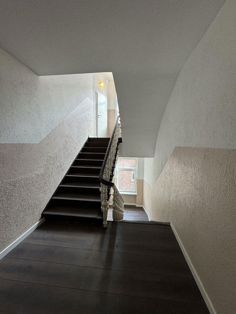 Predaj domu 1.560 m², pozemek 1.070 m², Halle, Sasko-Anhaltsko Predaj domu 1.560 m², pozemek 1.070 m², Halle, Sasko-Anhaltsko